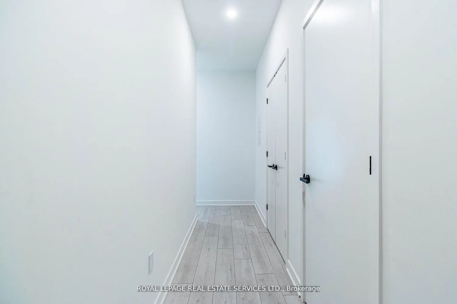 55 Charles Street 3904 photo 4
