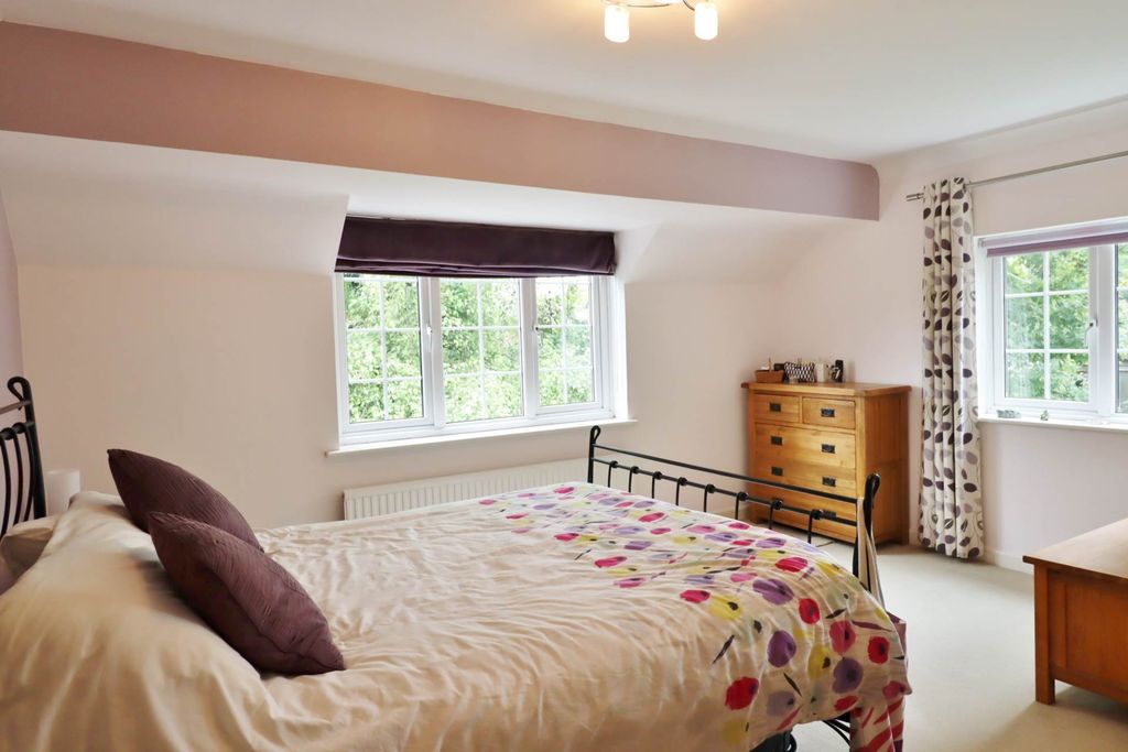 Additional image 6 of 4 bed detached house for saleWinterbourne Monkton, Swindon SN4
