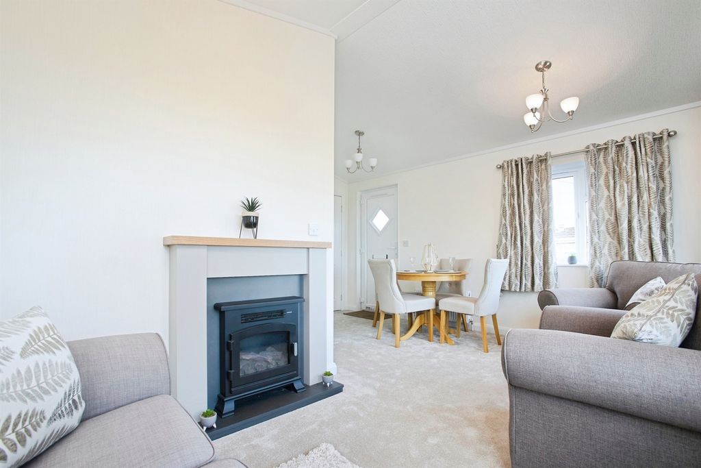 Additional image 5 of 2 bed mobile/park home for saleHolders Road, Amesbury, Salisbury SP4