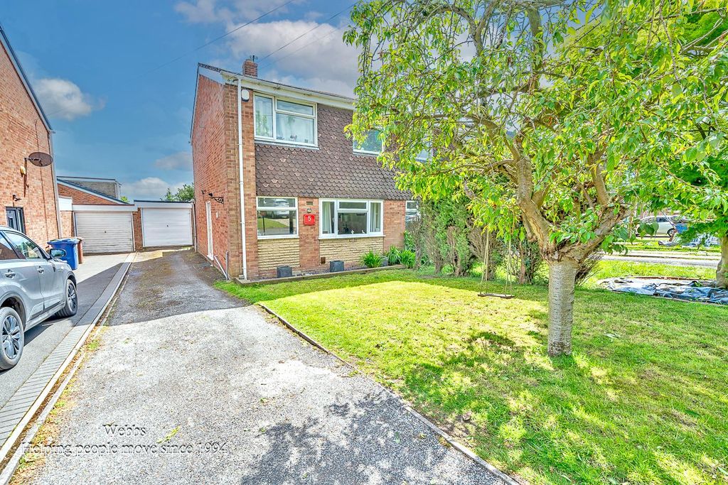 Additional image 8 of 3 bed semi-detached house for saleOrchard Avenue, Cannock WS11