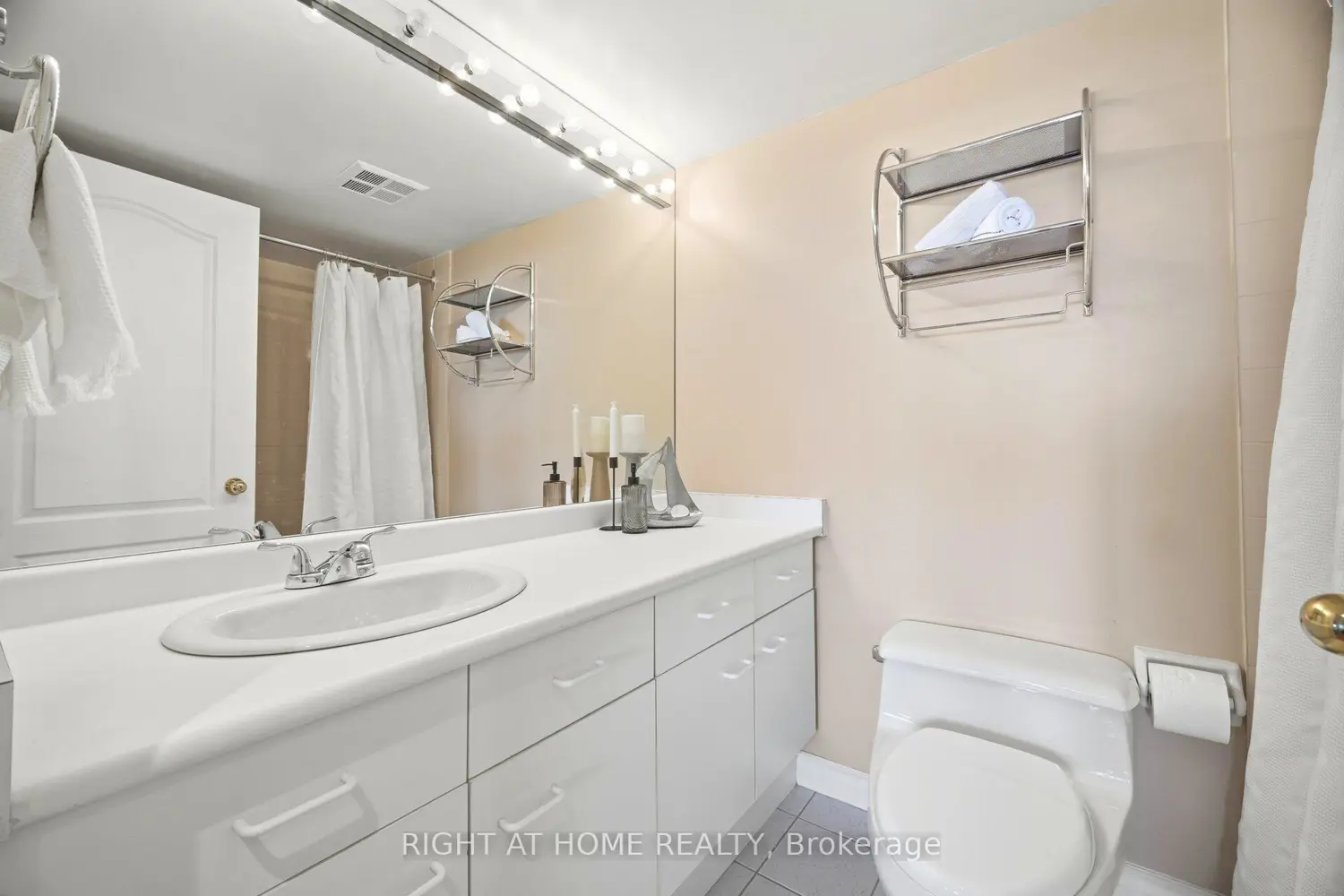 Additional image 12 of 1276 Maple Crossing Boulevard 514