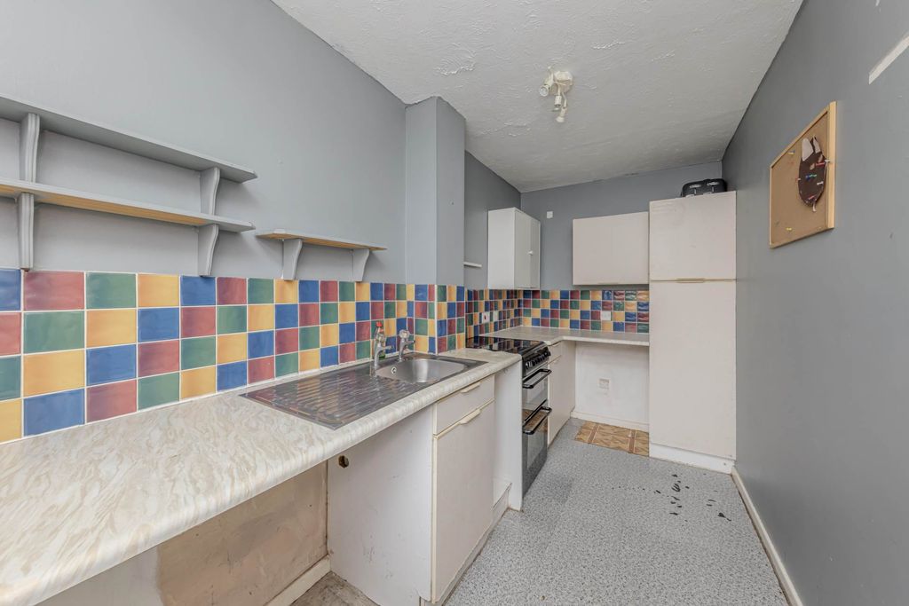 Additional image 5 of 2 bed town house for saleWinterside Close, Newcastle Under Lyme ST5