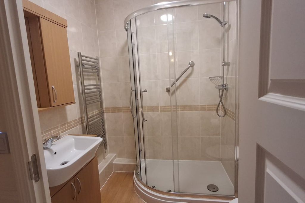 Additional image 9 of 2 bed property for saleMaxwell Lodge, Northampton Road, Market Harborough LE16