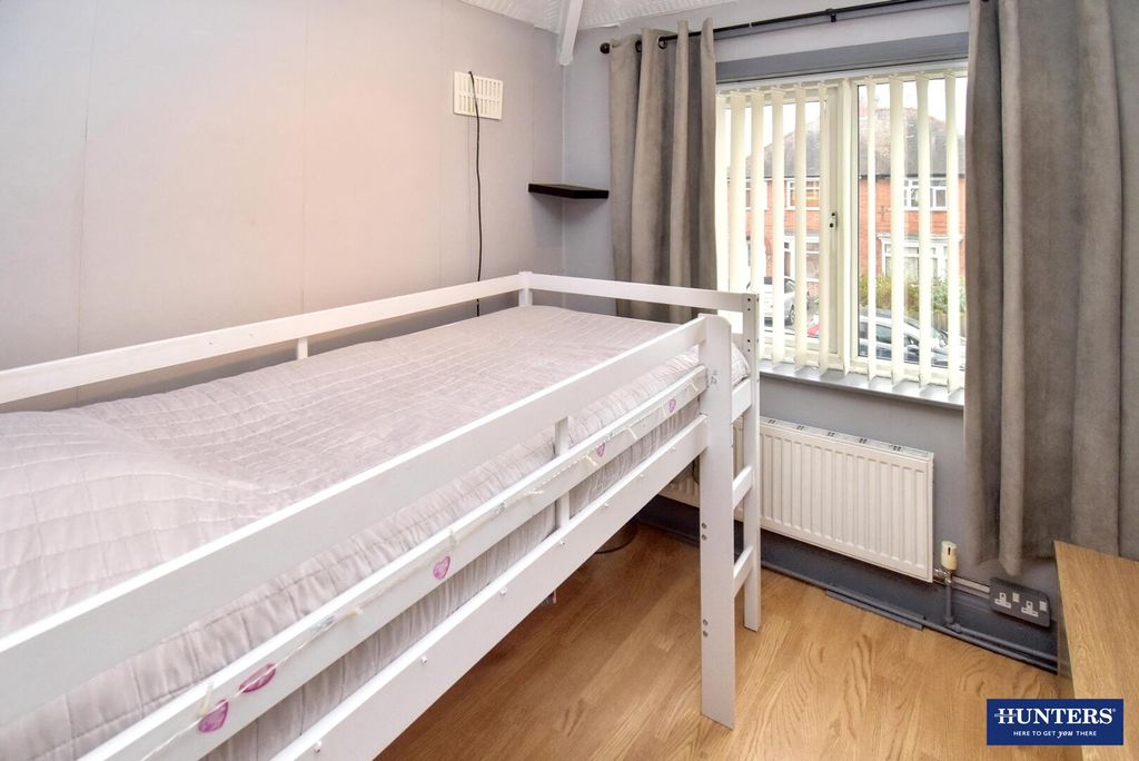 Additional image 11 of 3 bed semi-detached house for saleOakleigh Avenue, Glen Parva, Leicester LE2