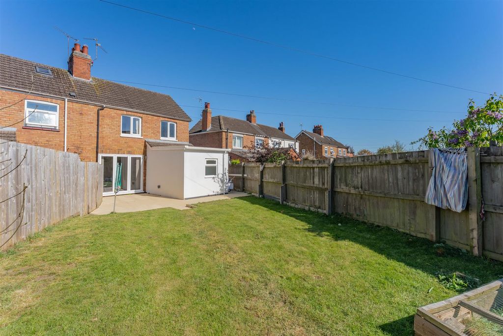Additional image 28 of 3 bed semi-detached house for sale- Northampton Road, Welford NN6