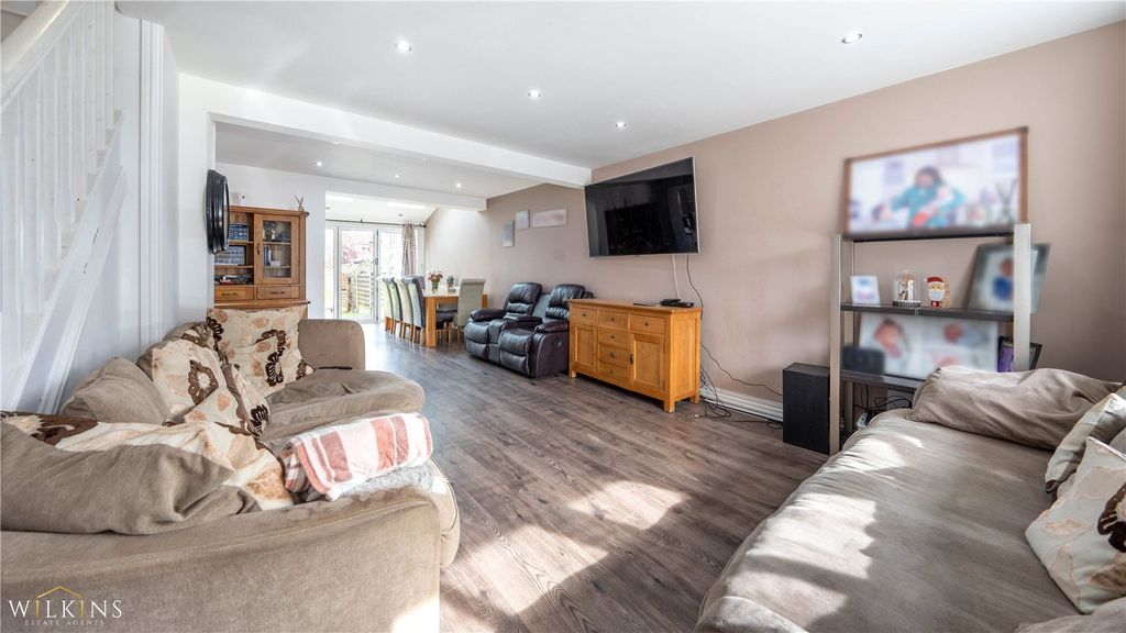 Additional image 3 of 4 bed semi-detached house for saleSuffolk Way, Tamworth, Staffordshire B78