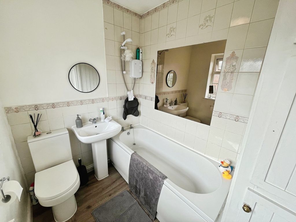 Additional image 8 of 2 bed semi-detached house for saleScraptoft Lane, Leicester, Leicestershire LE5