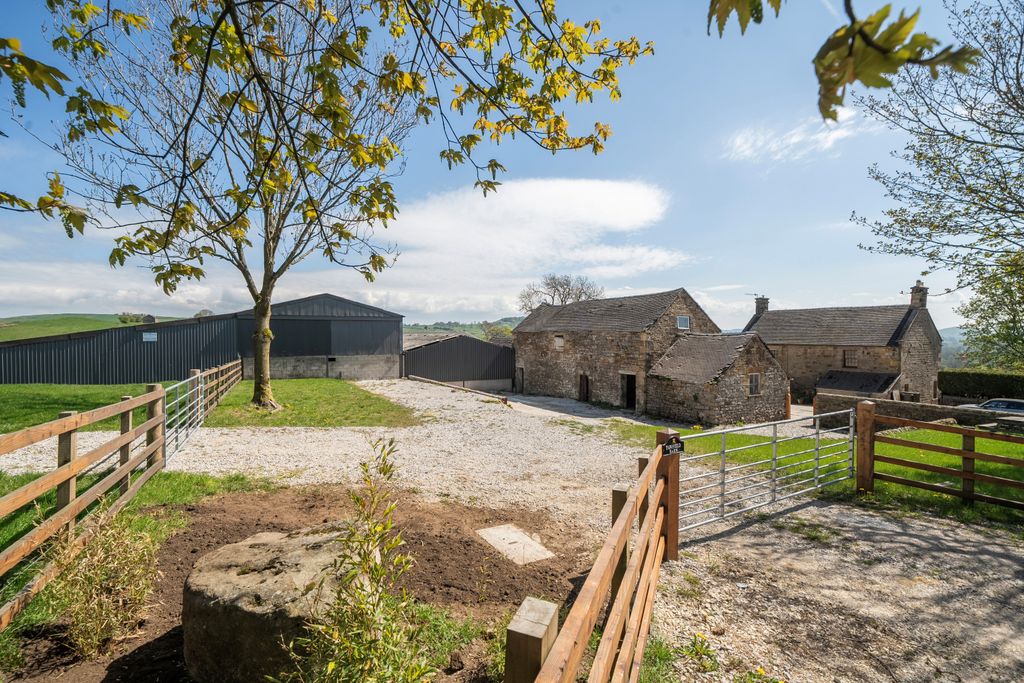 Barn conversion for saleLongnor, Buxton SK17 photo 2