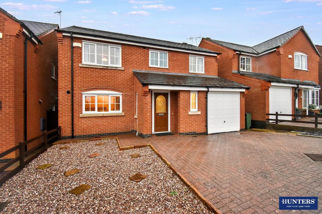 4 bed detached house for saleCleveland Road, Wigston LE18