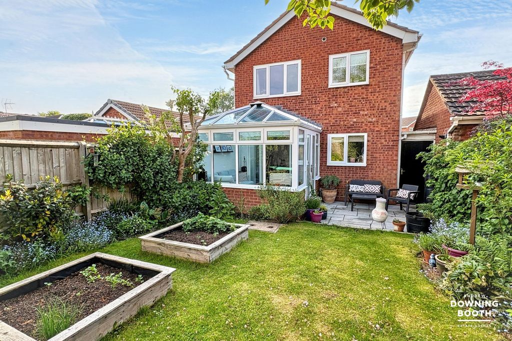 Additional image 2 of 3 bed detached house for saleCornfield Drive, Lichfield WS14