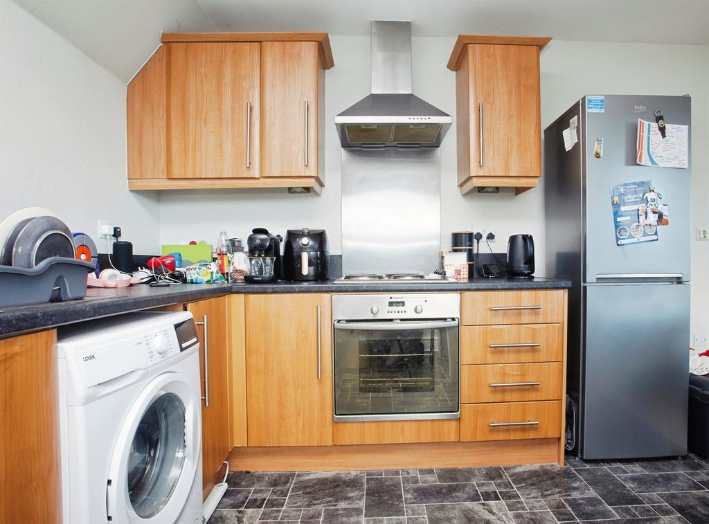 Additional image 6 of 2 bed flat for salePilgrims Way, Laverstock, Salisbury SP1