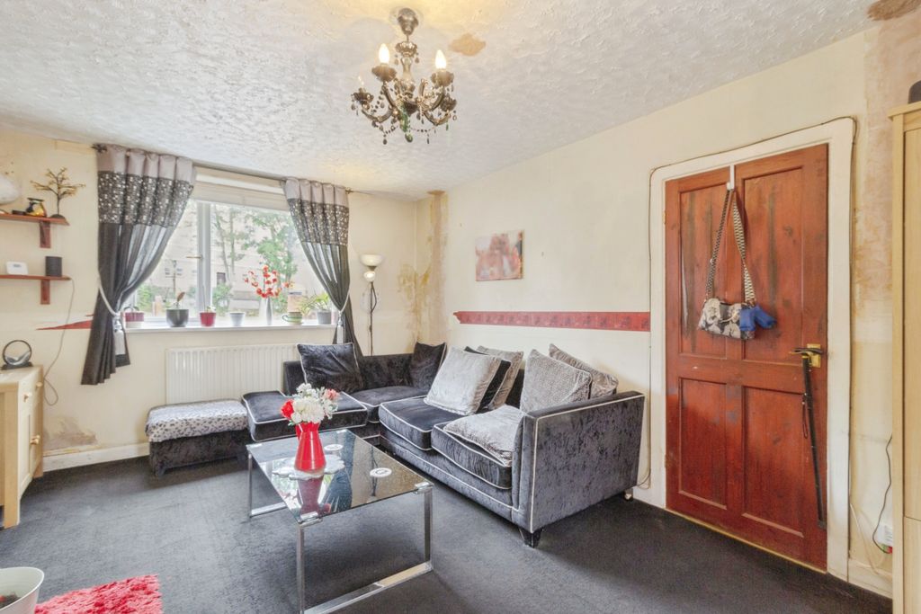 Additional image 5 of 3 bed town house for saleGooding Avenue, Leicester LE3
