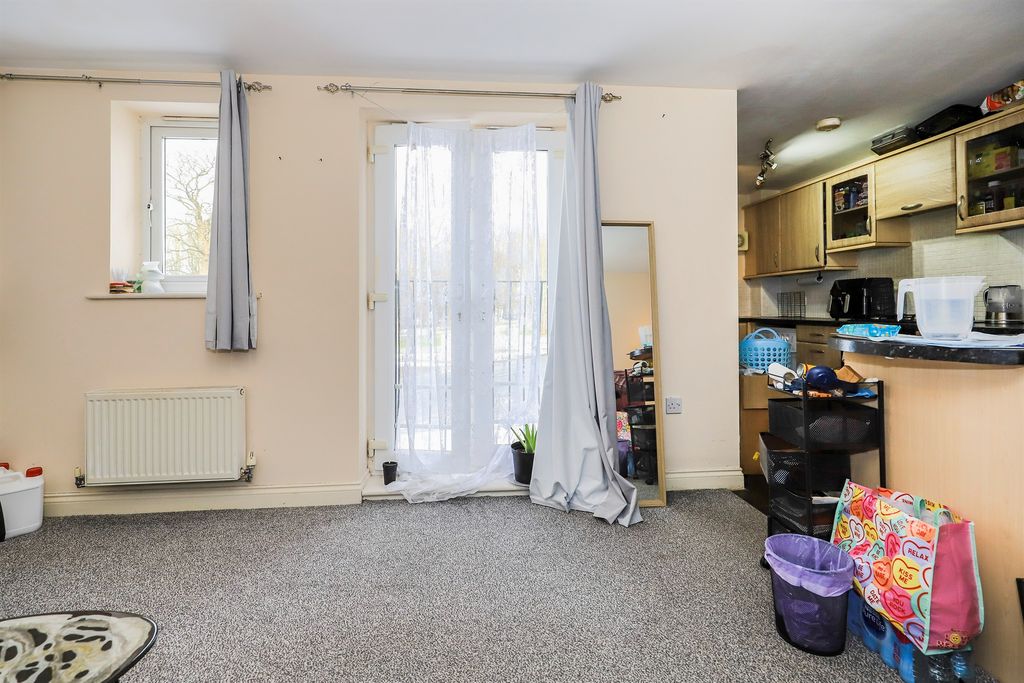 Additional image 6 of 2 bed flat for salePatshull Avenue, Fordhouses, Wolverhampton WV10