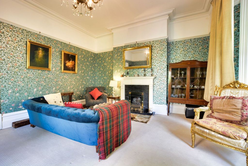 Additional image 8 of 6 bed semi-detached house for saleAlexandra Road, Stoneygate, Leicester LE2