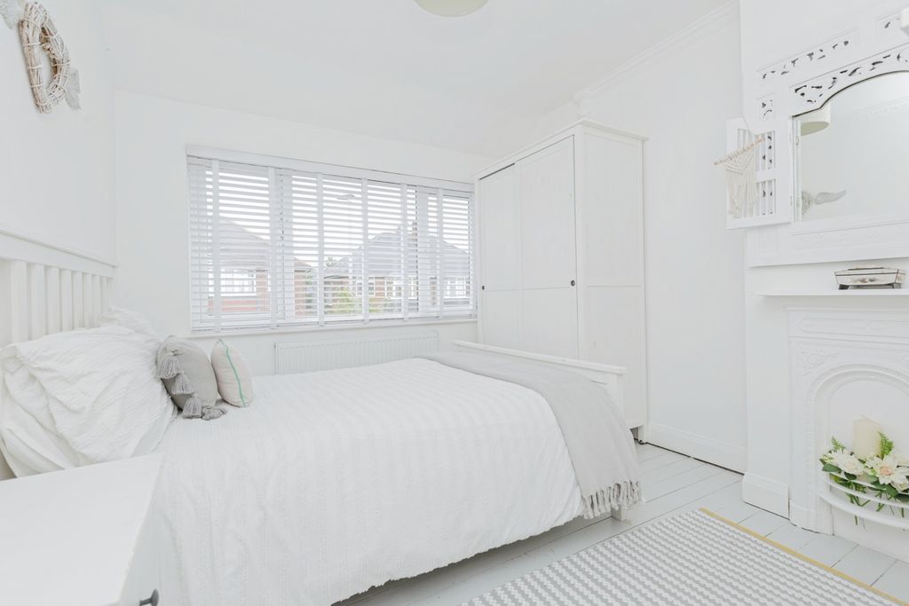 Additional image 10 of 3 bed semi-detached house for saleBirchtree Avenue, Birstall, Leicester, Leicestershire LE4