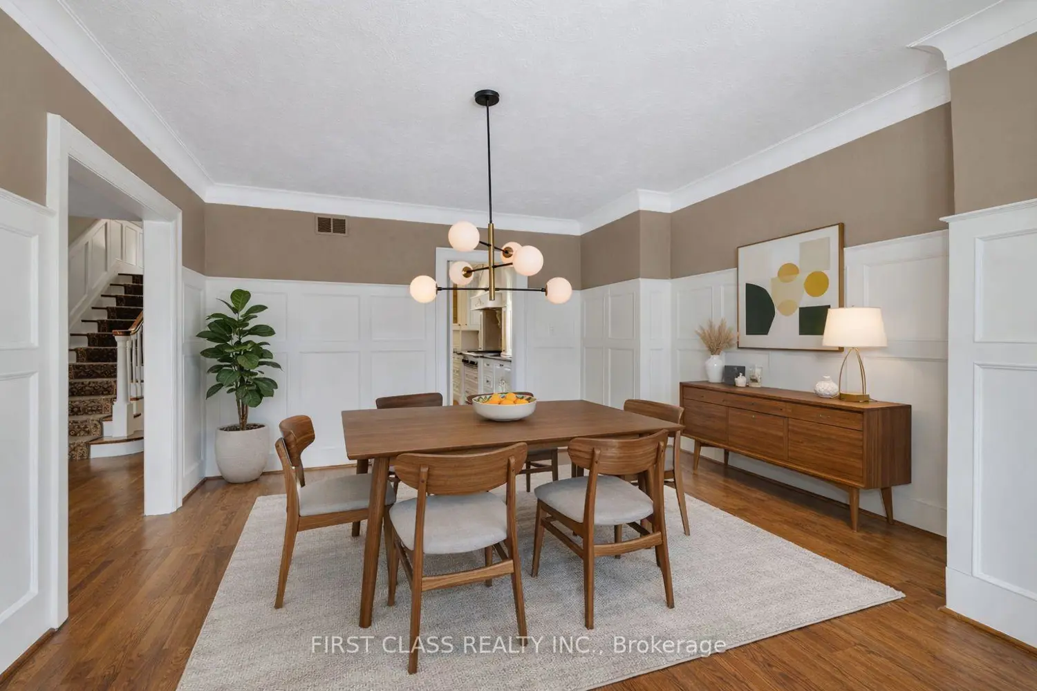 80 Douglas Drive photo 5