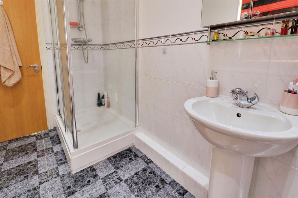 Additional image 25 of 3 bed flat for saleBrackenwood Mews, Weston, Crewe CW2