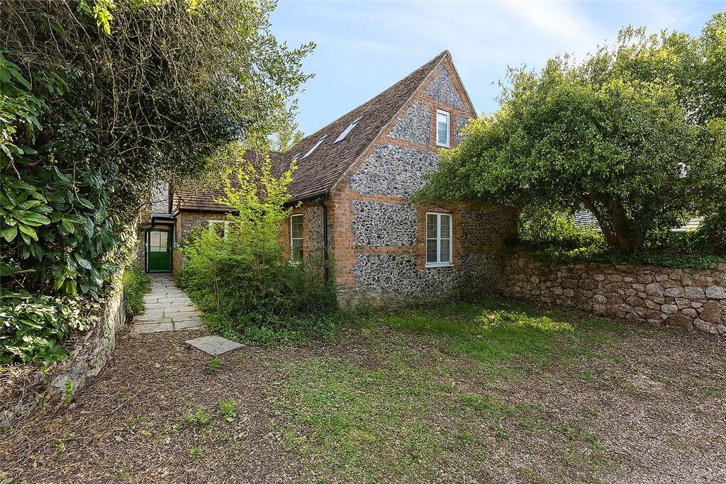 3 bed detached house for saleWest Street, Aldbourne, Marlborough, Wiltshire SN8
