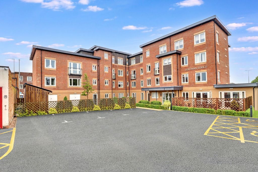 1 bed flat for saleLittle Aston Road, Walsall WS9