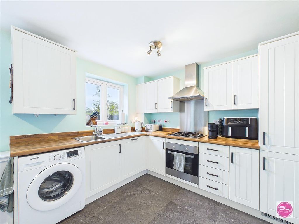 Additional image 8 of 3 bed detached house for saleCascade Close, Burton-On-Trent DE14