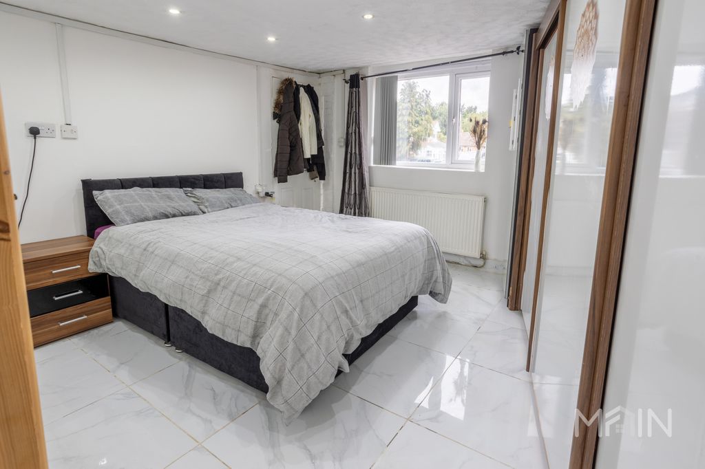 Additional image 9 of 4 bed semi-detached house for saleSpringway Close, Uppingham, Leicestershire LE5
