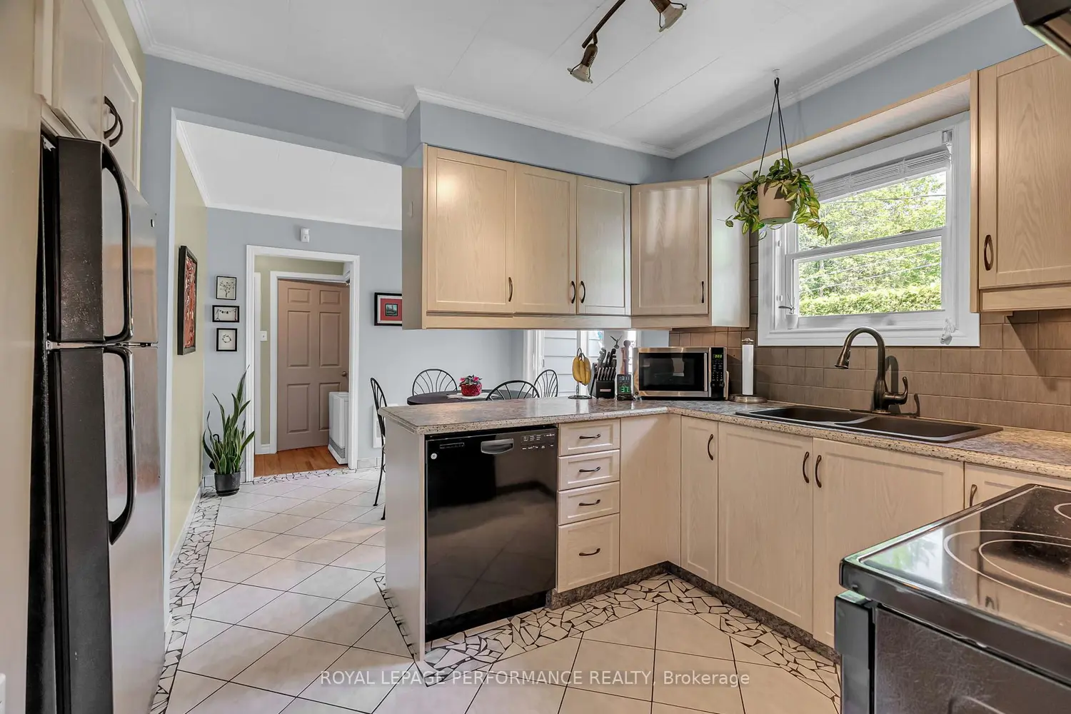 Additional image 7 of 21052 Birch Avenue