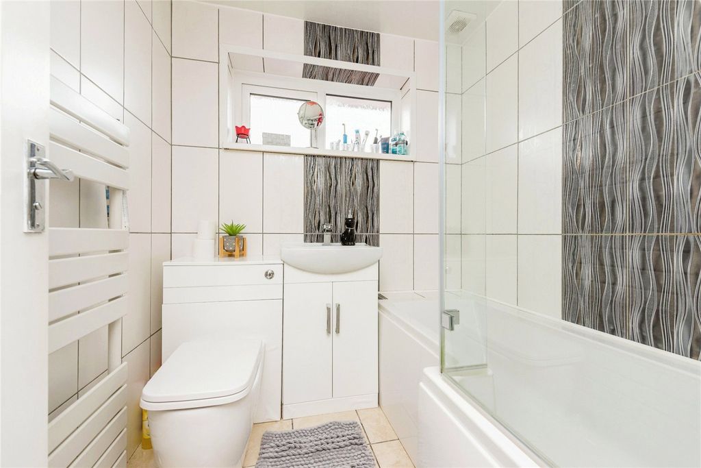 Additional image 15 of 3 bed semi-detached house for saleChadswell Heights, Lichfield, Staffordshire WS13