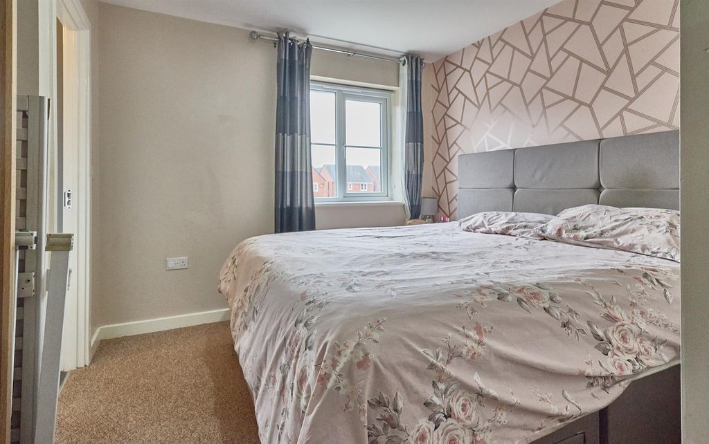 Additional image 5 of 3 bed semi-detached house for saleIndigo Drive, Burbage, Hinckley LE10