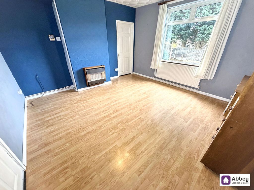Additional image 2 of 3 bed semi-detached house for saleBillington Close, Leicester LE4