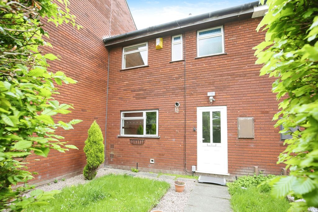 3 bed terraced house for saleEdale, Wilnecote, Tamworth B77