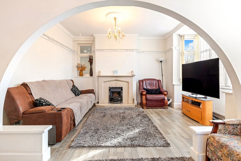 Additional image 9 of 5 bed detached house for saleTennis Court Drive, Humberstone, Leicester, Leicestershire LE5