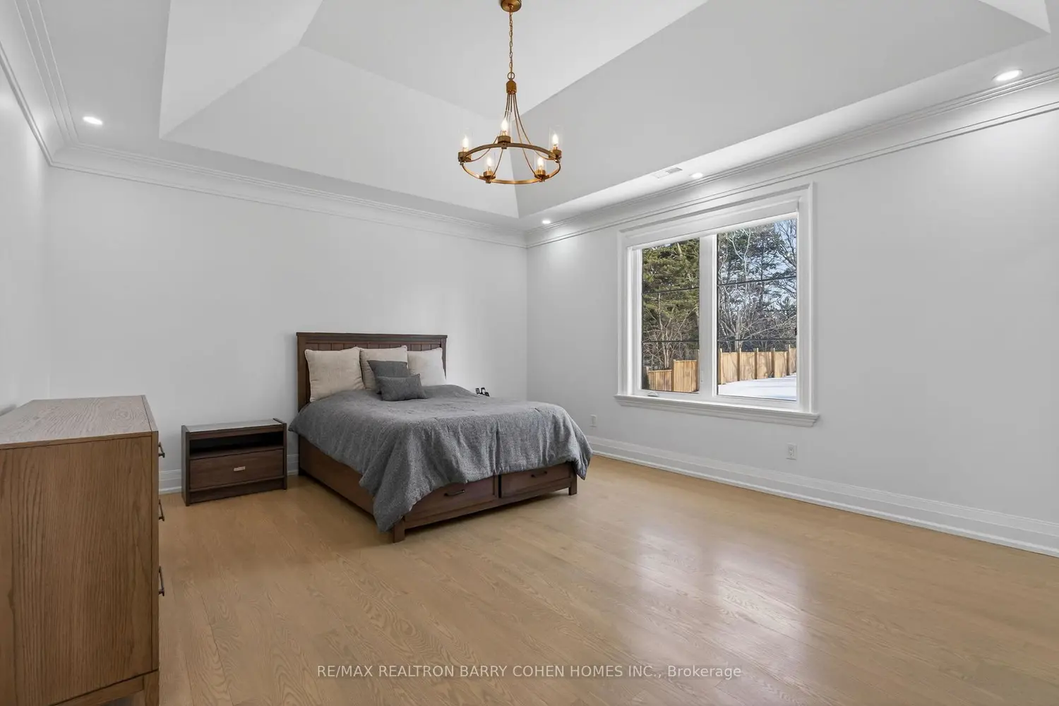 Additional image 12 of 118 Laurentide Drive