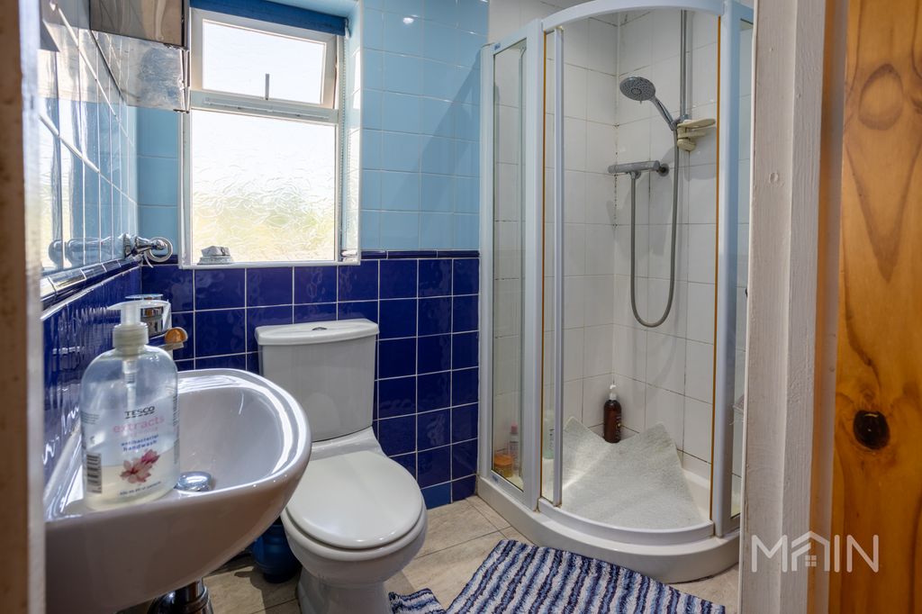 Additional image 14 of 3 bed semi-detached house for saleHumberstone Drive, Leicestershire LE5