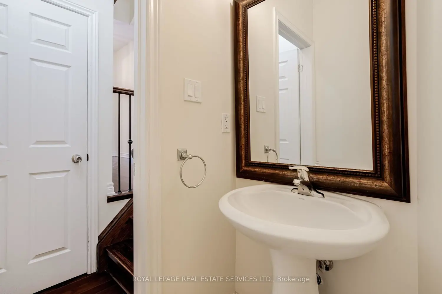 Additional image 6 of 1259 Craigleith Road