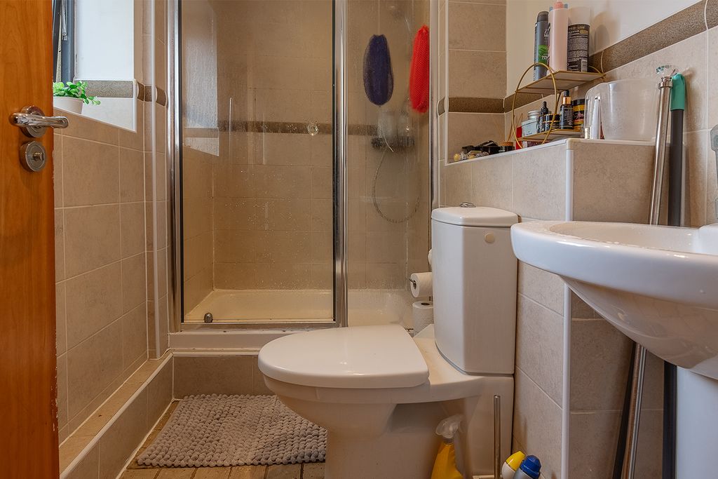 Additional image 14 of 2 bed flat for salePenn Road, Wolverhampton WV4