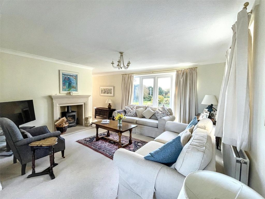 Additional image 2 of 4 bed detached house for salePark Road, Ketton, Stamford PE9