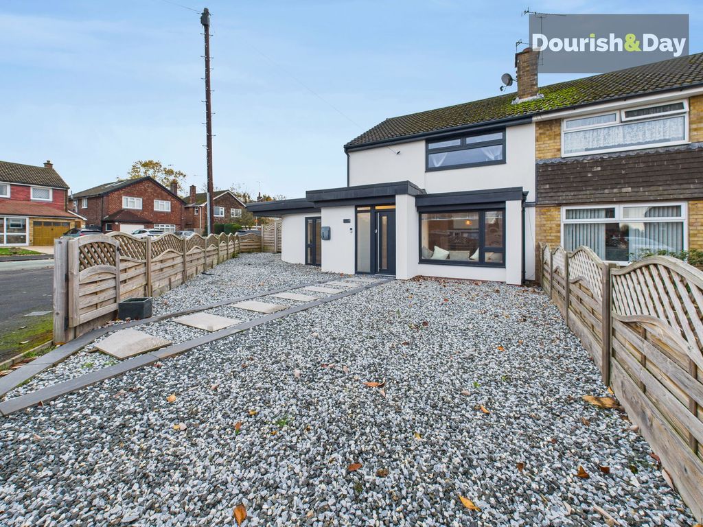 3 bed semi-detached house for saleWidecombe Avenue, Stafford ST17