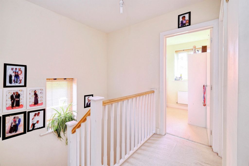 Additional image 10 of 4 bed detached house for saleHaragon Drive, Amesbury, Salisbury SP4