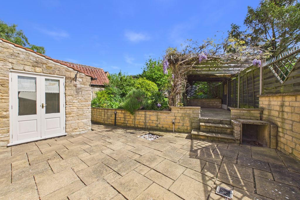 Additional image 32 of 3 bed cottage for saleShepherds Walk, Belmesthorpe, Stamford, Lincolnshire PE9