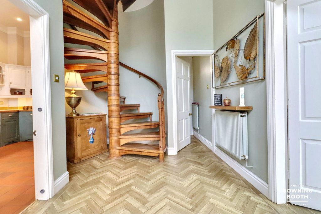 Additional image 6 of 3 bed mews for saleThe Courtyard, Fisherwick Wood Lane, Lichfield WS13