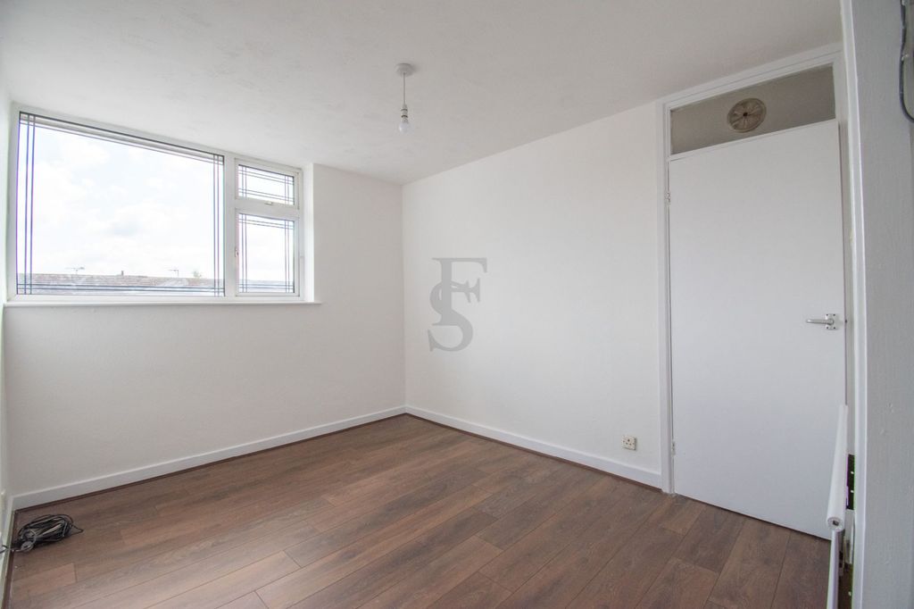 Additional image 8 of 3 bed semi-detached house for saleNevanthon Road, Leicester LE3