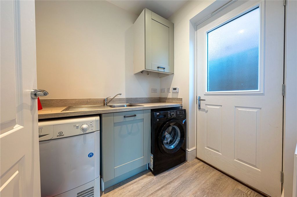 Additional image 10 of 4 bed detached house for saleHopton Close, Amington, Tamworth, Staffordshire B77