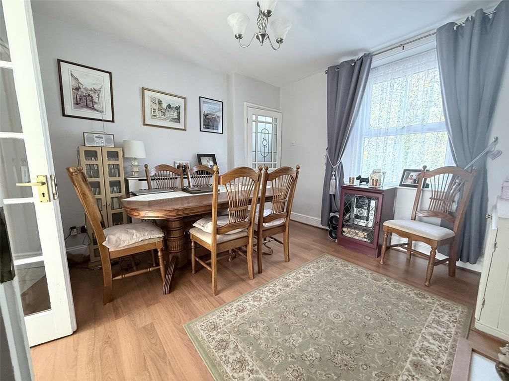 3 bed detached house for saleDevizes Road, Box SN13 photo 5