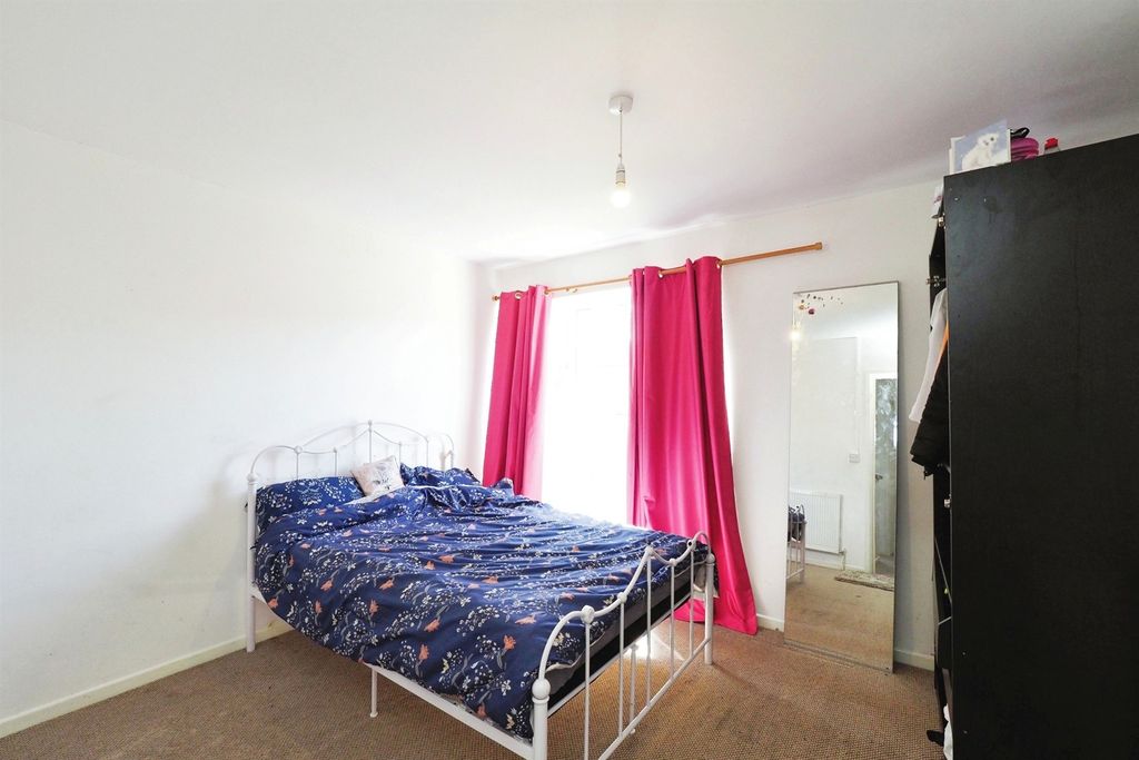 Additional image 7 of 4 bed end terrace house for saleUpper Temple Walk, Leicester LE4