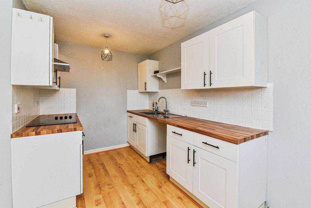 Additional image 2 of 2 bed flat for saleMorse Close, Chippenham SN15