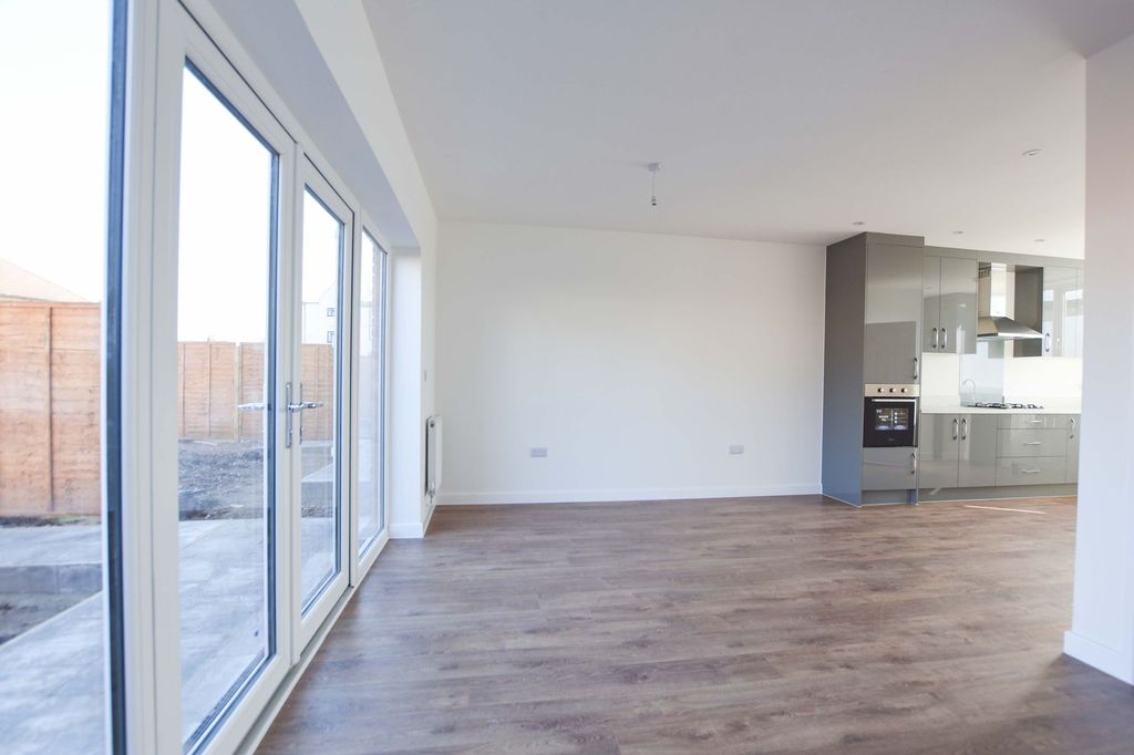 Additional image 7 of 3 bed terraced house for saleGipsy Lane, Leicester LE4
