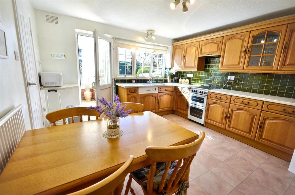 Additional image 9 of 4 bed detached house for saleSunningdale, Stone ST15