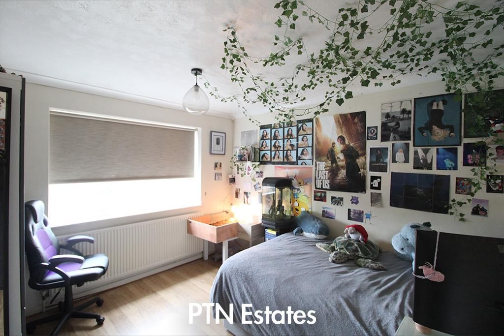 Additional image 15 of 5 bed semi-detached house for saleBramber Drive, Wombourne, Wolverhampton WV5