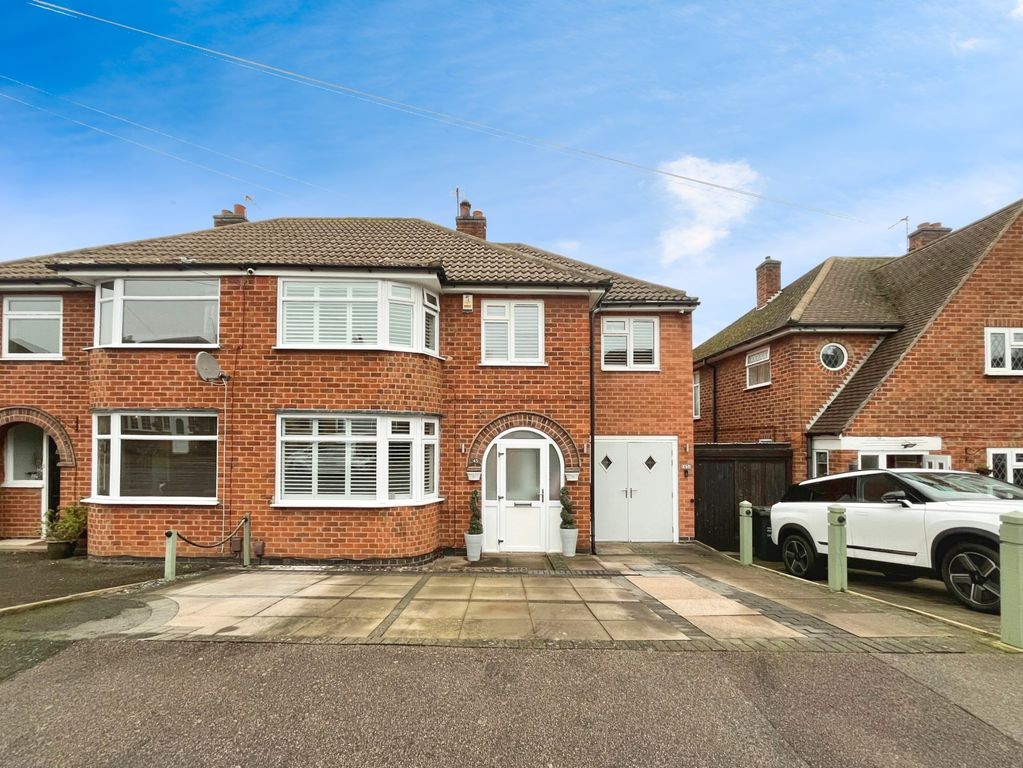 4 bed semi-detached house for saleWoodgate Drive, Birstall, Leicester, Leicestershire LE4