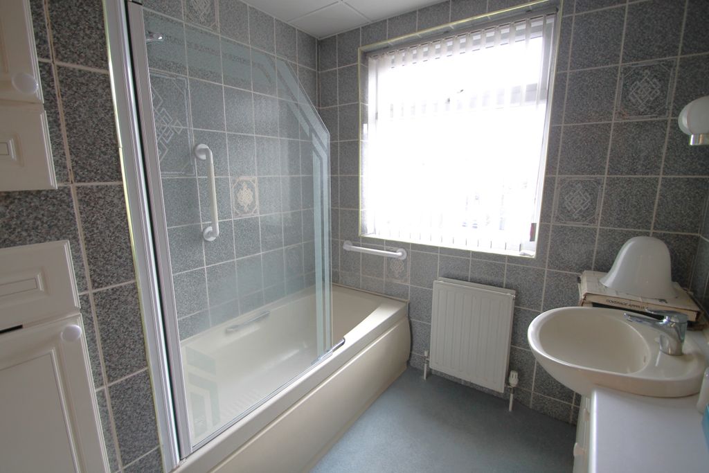 Additional image 15 of 3 bed semi-detached house for salePetworth Drive, Leicester, Leicestershire LE3